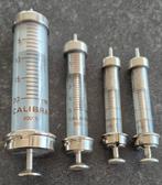 Oude glazen injectiespuiten 1960/1970 Calibra, Ophalen of Verzenden