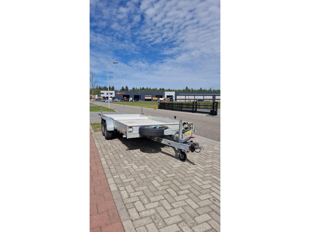 Anssems AMT 2500 autoambulance alu bodem 2x aanrijblok, Gebruikt