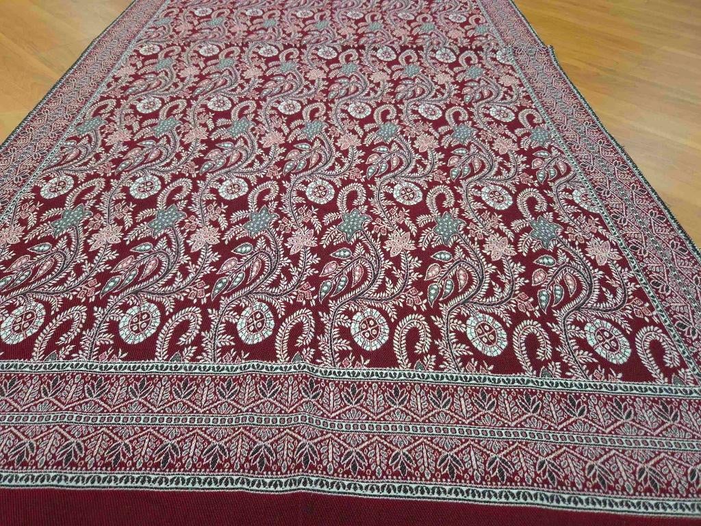 Mooi bordeaux rode grand foulard 220/95 cm, Gebruikt, Etten-Leur, DJT@dejuistetoon.eu, Ophalen of Verzenden