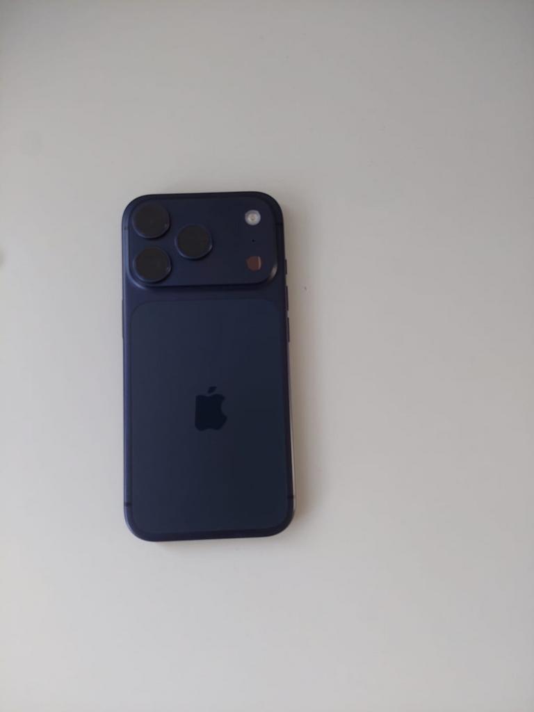 Blauwe iPhone 17 Pro 256GB - Zo goed als nieuw, Telecommunicatie, Mobiele telefoons | Apple iPhone, 256 GB, Ophalen of Verzenden