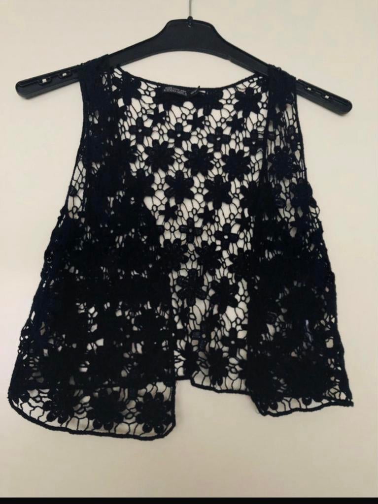 Kiddo Girls Gehaakt Giletje Maat 146/152, Kinderen en Baby's, Kinderkleding | Maat 146, Ophalen of Verzenden, Zo goed als nieuw
