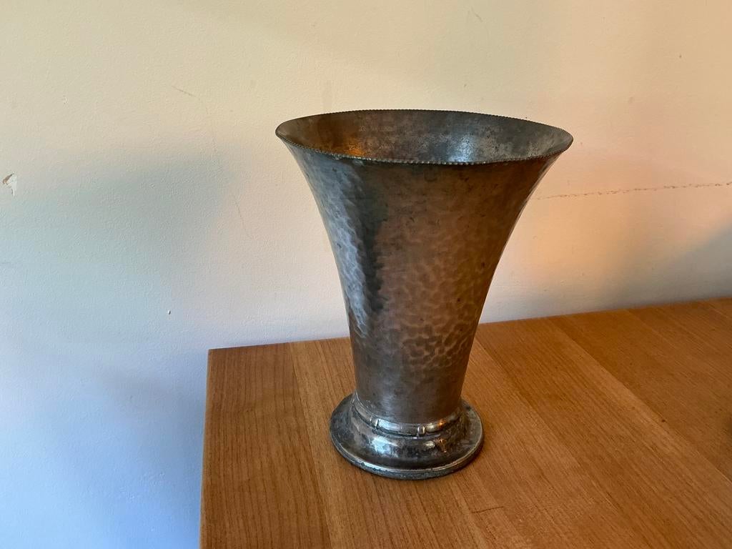Gero vaas - gehamerd tin, Antiek en Kunst, Ophalen of Verzenden