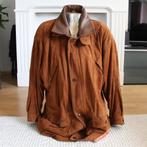 Zeer Mooie Suede Vintage Jas (Maat 50) € 145,-, Kleding | Heren, Jassen | Winter, Bruin, Maat 48/50 (M), Vintage, Ophalen of Verzenden