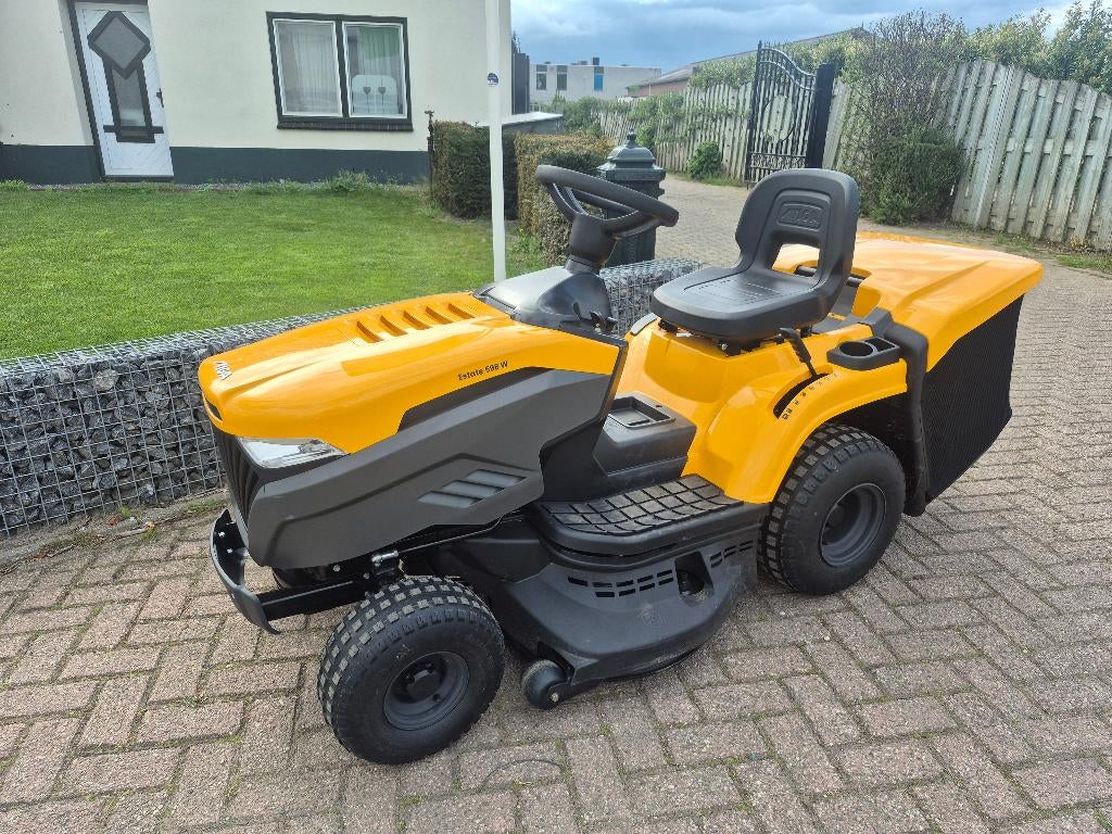 Stiga estate 598W, Tuin en Terras, Zitmaaiers, Opvangbak, STIGA, Ophalen of Verzenden, Zo goed als nieuw