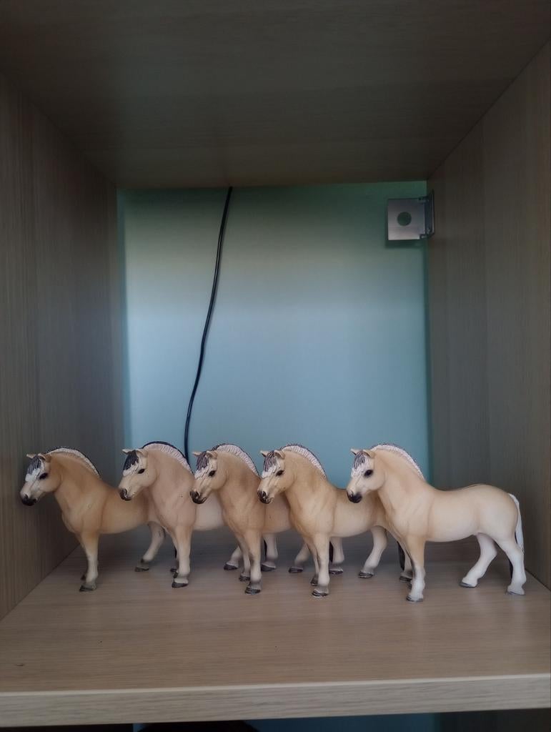 Schleich fjorden paarden, Ophalen of Verzenden, Zo goed als nieuw, Paard, Beeldje of Figuurtje