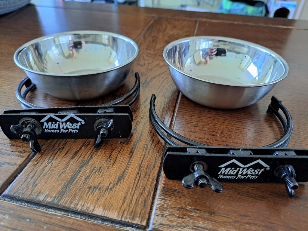 Mid west voer en drink bak voor ferret nation, Dieren en Toebehoren, Hondenvoerbakken en Drinkbakken, Ophalen