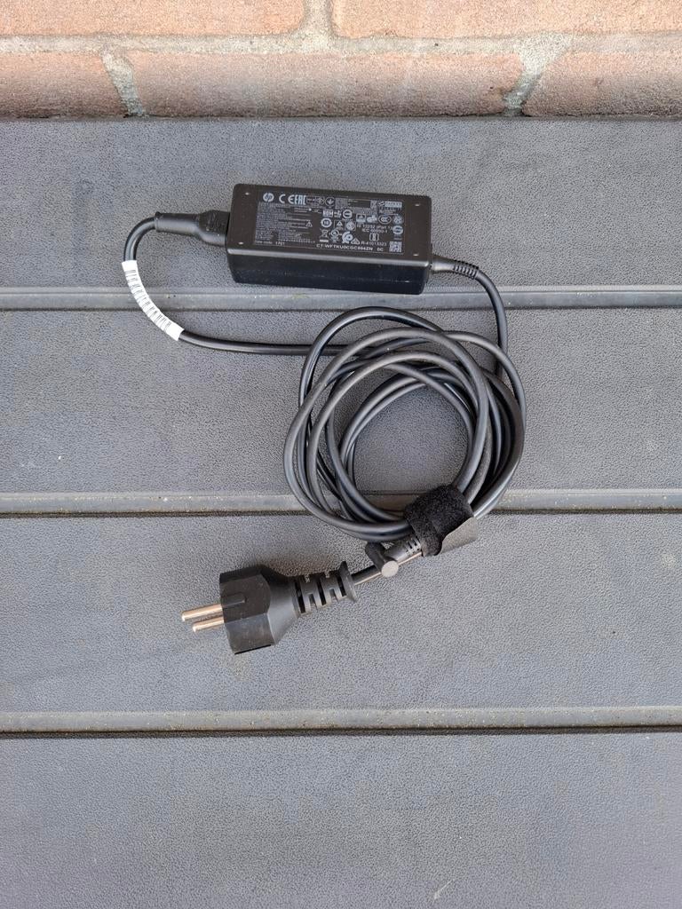 Hp laptop adapter 45watt orgineel, Computers en Software, Laptop-opladers, Ophalen of Verzenden
