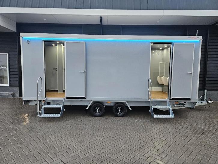 Toiletwagen verhuur VIP toiletwagens & Evenemtenwagens, Hobby en Vrije tijd, Feestartikelen | Verhuur, Zo goed als nieuw, Overige