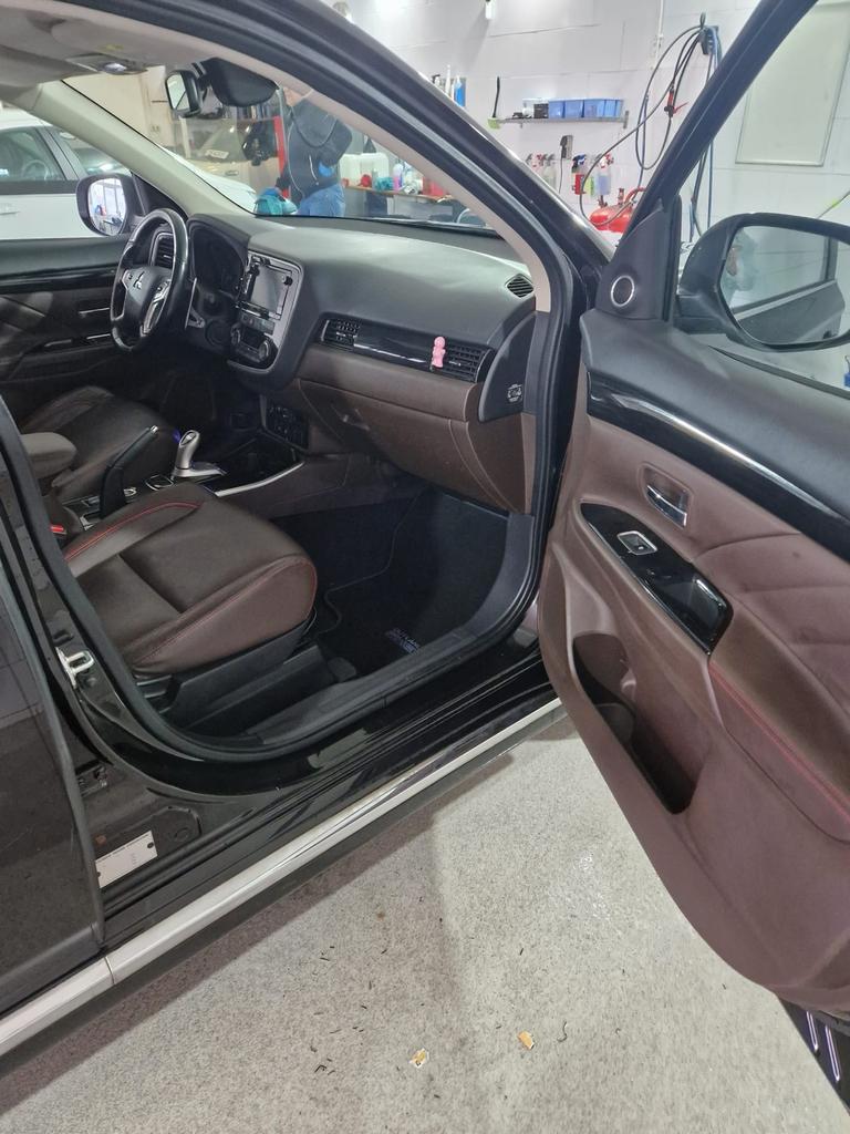 Mitsubishi Outlander 2.0  Phev 4WD instyle+ Pano 360 camera, Auto's, Mitsubishi, 1998 cc, Outlander, 4 cilinders, 1820 kg