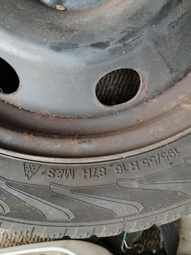 Peugeot 207 velgen+banden, Ophalen, Gebruikt, 16 inch, Banden en Velgen