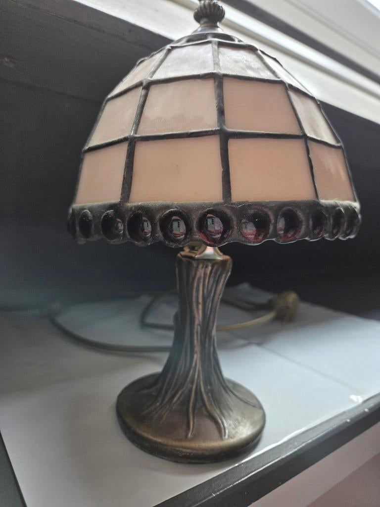 Tiffany Stijl Tafellamp met Gekleurd Glas, Antiek en Kunst, Antiek | Lampen, Ophalen of Verzenden