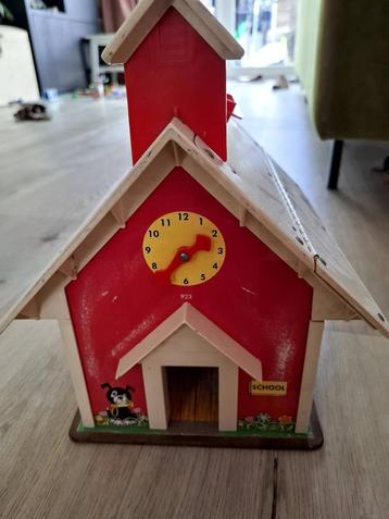 Fisher Price play family school, vintage beschikbaar voor biedingen