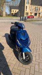 Piaggio zip 2016 80cc 4t - San Marino Blauw, Ophalen, Zip, Zo goed als nieuw, Benzine