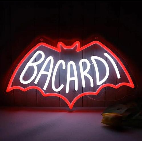 Bacardi Neon LED Verlichting - Vleermuis Design, Verzamelen, Merken en Reclamevoorwerpen, Nieuw, Lichtbak of (neon) lamp, Ophalen of Verzenden