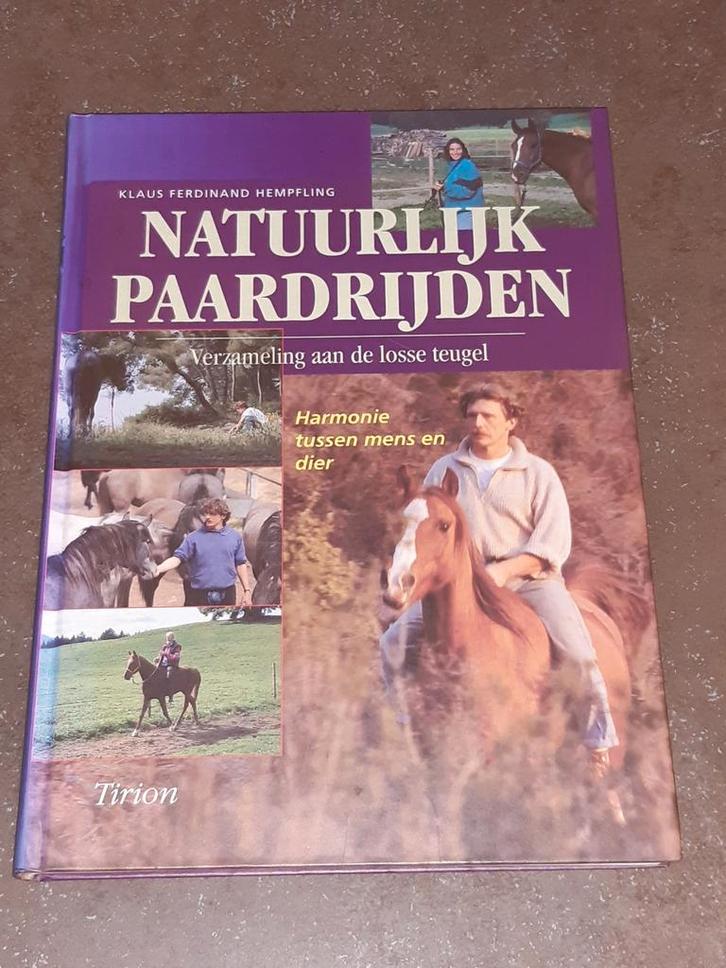 Natuurlijk paardrijden Klaus Ferdinand Hempfling, Boeken, Dieren en Huisdieren, Zo goed als nieuw, Katten, Ophalen of Verzenden