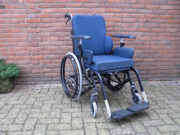 Revab Mobility Light vastframe kantelbare rolstoel 45 cm, Diversen, Rolstoelen, Zo goed als nieuw, Handbewogen rolstoel, Ophalen
