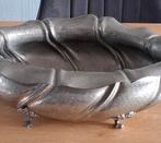 Prachtige antieke schaal Tin Peltro gehamerd 4  pootjes, Ophalen of Verzenden