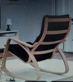 Ikea Poang schommelstoel met voetenbank, Huis en Inrichting, Fauteuils, Hout, 75 tot 100 cm, Ophalen of Verzenden, Zo goed als nieuw
