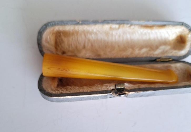 Antieke sigarettenpijpje /  sigarettenhouder  in etui, Verzamelen, Rookartikelen, Aanstekers en Luciferdoosjes, Gebruikt, Verzenden