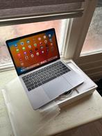 Een prachtige MacBook Pro 13 inch uit 2017/2018 in de doos, Computers en Software, Apple Macbooks, MacBook Pro, 2 tot 3 Ghz, 13 inch