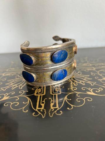 Turmeense vergulde zilveren Tekke armband met lapis lazuli beschikbaar voor biedingen