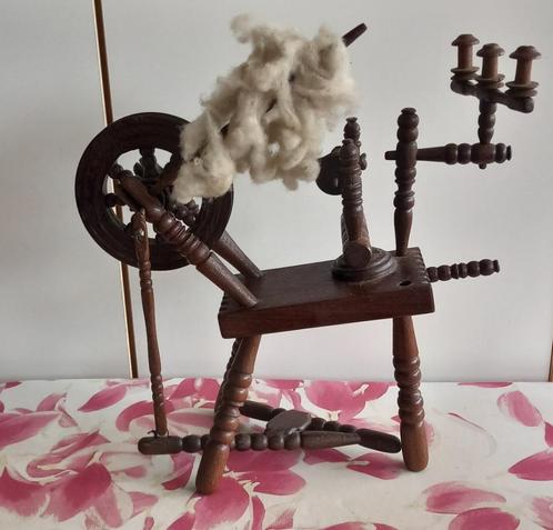 miniatuur spinnewiel (eikenhout), Antiek en Kunst, Curiosa en Brocante, Ophalen of Verzenden
