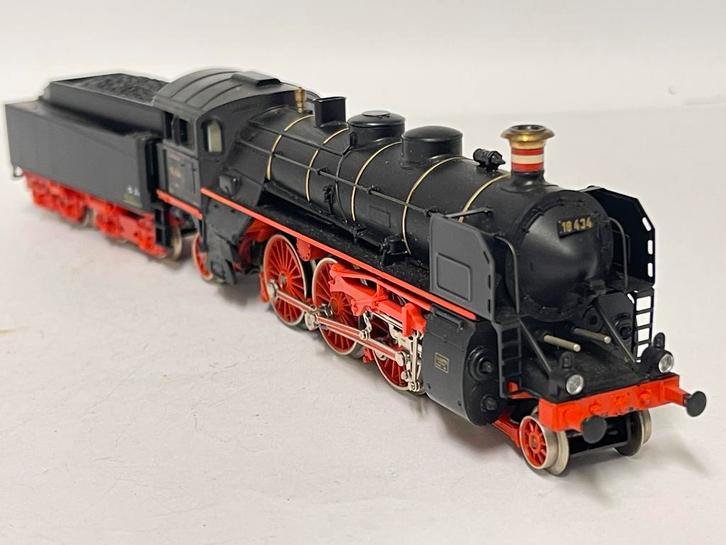 ** NIEUW ** Märklin 3518 ** Stoomloc BR18.4 Rheingold DRG **, Hobby en Vrije tijd, Modeltreinen | H0, Nieuw, Locomotief, Wisselstroom