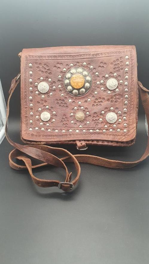 Vitage schoudertas, marokko style, echt leer,  hand made !, Sieraden, Tassen en Uiterlijk, Tassen | Damestassen, Zo goed als nieuw