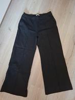 Arket woolblend broek zwart maat S valt kort!, Zwart, Ophalen of Verzenden, Driekwart, Arket