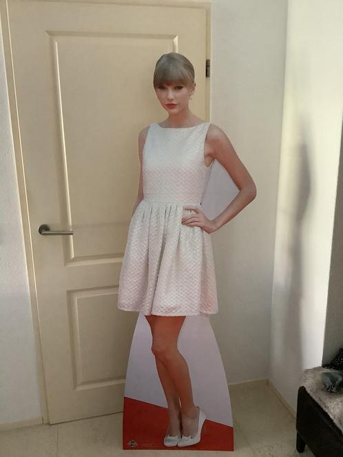 Taylor swift levensgrote kartonnen uitsnede staande poster, Verzamelen, Posters, A1 t/m A3, Rechthoekig Staand, Ophalen of Verzenden