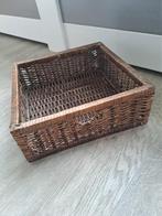 Rieten mand vierkant 35 x35 cm, Huis en Inrichting, Woonaccessoires | Schalen en Manden, Ophalen, Mand, Vierkant, Zo goed als nieuw