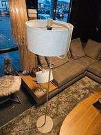 Vloerlamp tafellamp beige voet, Eén persoon, Ticket of Toegangskaart