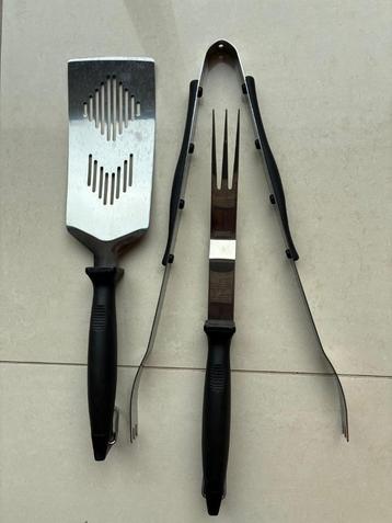 Bbq set beschikbaar voor biedingen