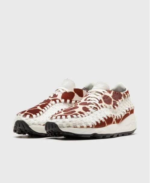 Nike Air footscape woven “cow” 42,5 zie foto’s, Kleding | Heren, Schoenen, Nieuw, Sneakers of Gympen, Overige kleuren, Ophalen of Verzenden