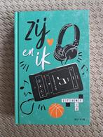Zij en Ik - Stone & Chin - Young Adult Roman, Ophalen, Zo goed als nieuw, Stone & Chin, Fictie