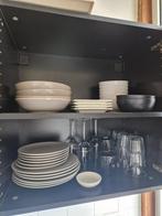 Compleet Servies, Glazen & Bestek Set, Huis en Inrichting, Ophalen, Overige materialen, Zo goed als nieuw, Effen
