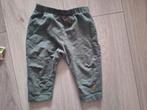 Groen broekje van de Hema  maat 80, Kinderen en Baby's, Babykleding | Maat 80, Broekje, Verzenden, Zo goed als nieuw, Hema