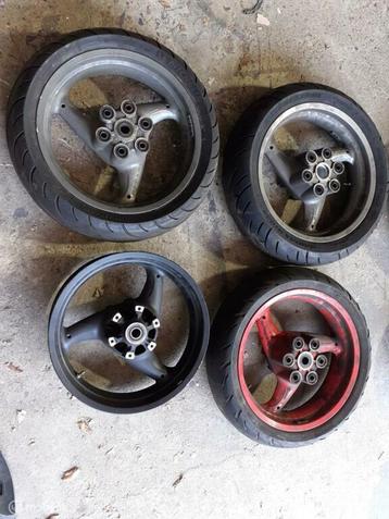 Achterwiel achtervelg wiel velg 4.5j Monster 620 695 beschikbaar voor biedingen