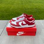 Dunk low gym red 42,5, Ophalen of Verzenden, Zo goed als nieuw, Overige kleuren