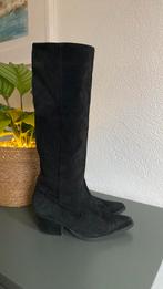 Lange zwarte suède laarzen Mango maat 38, Hoge laarzen, Mango, Zwart, Ophalen of Verzenden