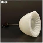 Prachtige Art deco opaline plafondlampen met pendel, Huis en Inrichting, Lampen | Hanglampen, Ophalen, Gebruikt, Glas, Nb