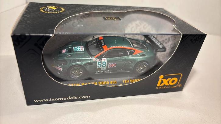 Aston martin dbr9 #58 12h sebring 2005 ixo 1.43, Hobby en Vrije tijd, Modelauto's | 1:43, Zo goed als nieuw, Auto, Overige merken