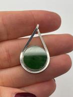 B646 Prachtige 800 zilveren hanger groene jade, Sieraden, Tassen en Uiterlijk, Antieke sieraden, Ophalen of Verzenden, Zilver