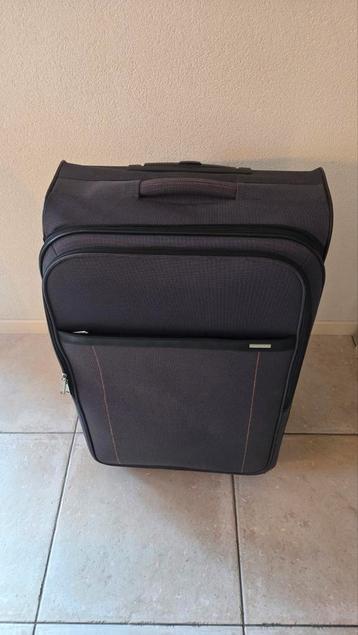 Grote Koffer - Zo Goed Als Nieuw! beschikbaar voor biedingen