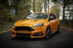 Prachtige Ford Focus ST EcoBoost 2015 - unieke uitvoering!, Auto's, Ford, 1337 kg, Wit, Bedrijf, Geïmporteerd