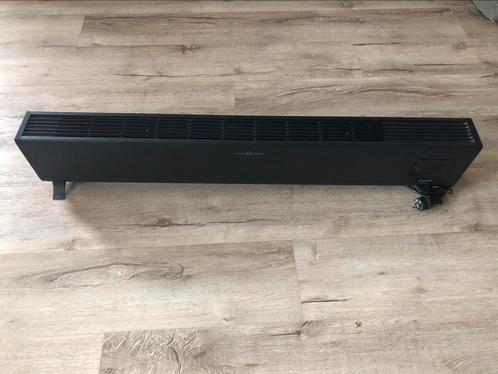 Eurom alutherm baseboard 2000 black, radiator met WiFi, Doe-het-zelf en Verbouw, Verwarming en Radiatoren, Zo goed als nieuw, Radiator