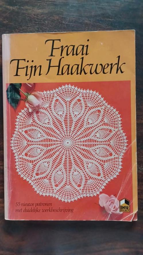 Fraai fijn haakwerk,  55 haakpatronen, Hobby en Vrije tijd, Breien en Haken, Gebruikt, Haken, Patroon of Boek, Ophalen of Verzenden
