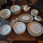 Compleet servies te koop in Heerlen, Huis en Inrichting, Keuken | Servies, Ophalen, Gebruikt, Overige stijlen, Aardewerk