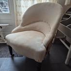 Oude shabby fauteuil, Ophalen