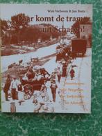 boek, Daar komt de tram uit Schagen., Boeken, 19e eeuw, Verboom, W, & Beets, J., Ophalen of Verzenden, Zo goed als nieuw